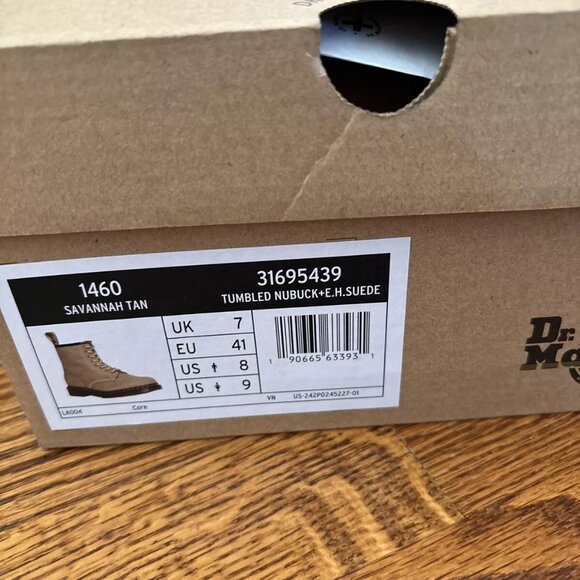 Dr. Doc Martens 1460 Savannah Tan Tumbled Nubuck Suede Boots Womens 9 Mens 8 - Picture 6 of 6